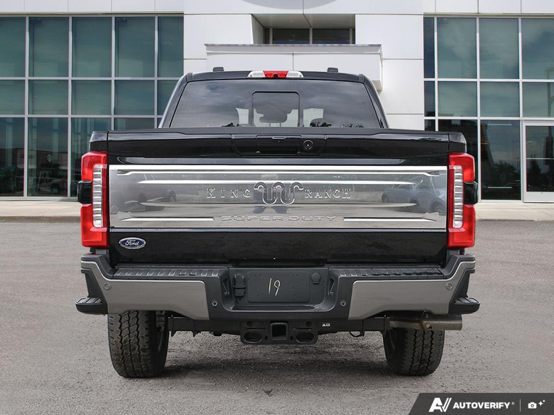 NEW 2026 Ford F-350 Super Duty King Ranch - Agate Black/marsh Grey Accent Exterior / JAVA LEATHER Interior - $124,162 - Stock #E60468 - VIN 1FT8W3BT3TEE05660 - Photo 5