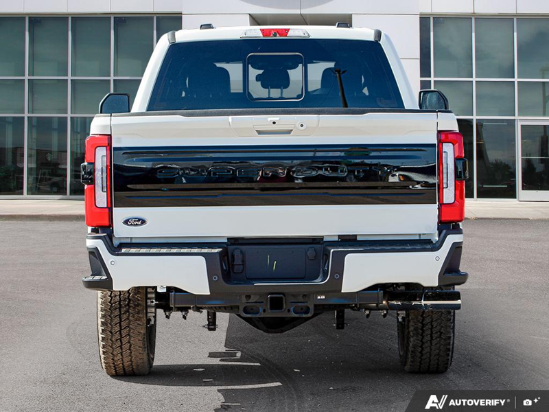 NEW 2026 Ford F-350 Super Duty Platinum - Star White Tri-coat Metallic Exterior / BLACK ONYX/BLUE LEATHER Interior - $120,989 - Stock #E60567 - VIN 1FT8W3BM4TEE27904 - Photo 5