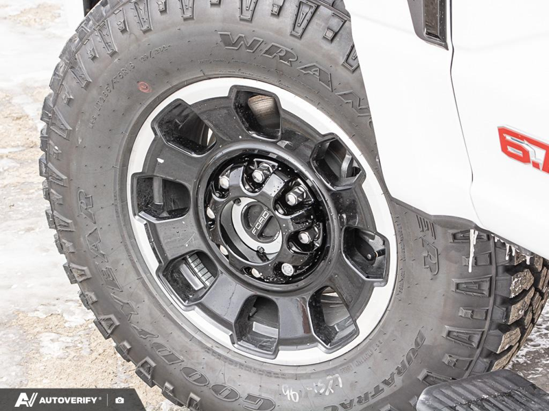 NEW 2026 Ford F-350 Super Duty Platinum - Star White Tri-coat Metallic Exterior / BLACK ONYX/BLUE LEATHER Interior - $130,416 - Stock #D60358 - VIN 1FT8W3BM1TEE07738 - Photo 6