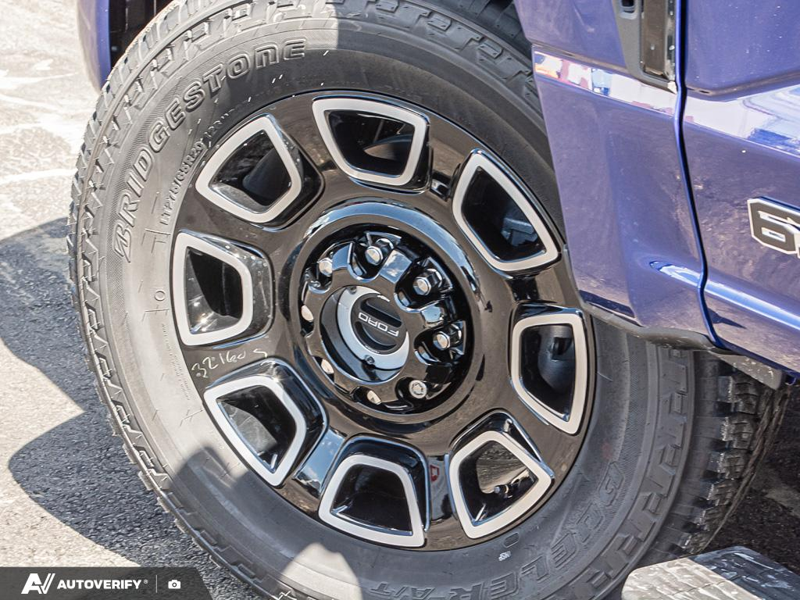NEW 2026 Ford F-350 Super Duty Platinum - Argon Blue Metallic Exterior / BLACK ONYX/BLUE LEATHER Interior - $115,636 - Stock #D60599 - VIN 1FT8W3BT6TEE88940 - Photo 6