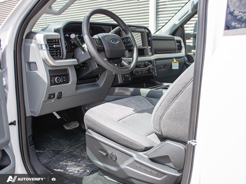NEW 2026 Ford F-350 Super Duty XLT - Oxford White Exterior / MEDIUM DARK SLATE CLOTH Interior - $91,707 - Stock #D60648 - VIN 1FT8W3DT9TEF02228 - Photo 6