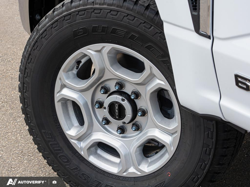 NEW 2026 Ford F-350 Super Duty XLT - Oxford White Exterior / MEDIUM DARK SLATE CLOTH Interior - $87,264 - Stock #D60649 - VIN 1FT8W3BT8TEF02370 - Photo 6