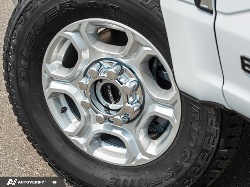 NEW 2026 Ford F-350 Super Duty XLT - Oxford White Exterior / MEDIUM DARK SLATE, CLOTH 40/CONSOLE/40 FRONT SEATS Interior - $87,264 - Stock #D60653 - VIN 1FT8W3BT4TEF02317 - Photo 6
