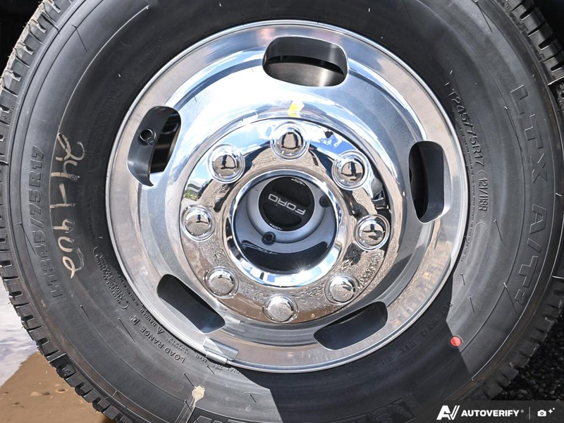 NEW 2026 Ford F-350 Super Duty XLT DRW - Oxford White Exterior / MEDIUM DARK SLATE CLOTH Interior - $91,954 - Stock #E60757 - VIN 1FT8W3DT2TEE82498 - Photo 6