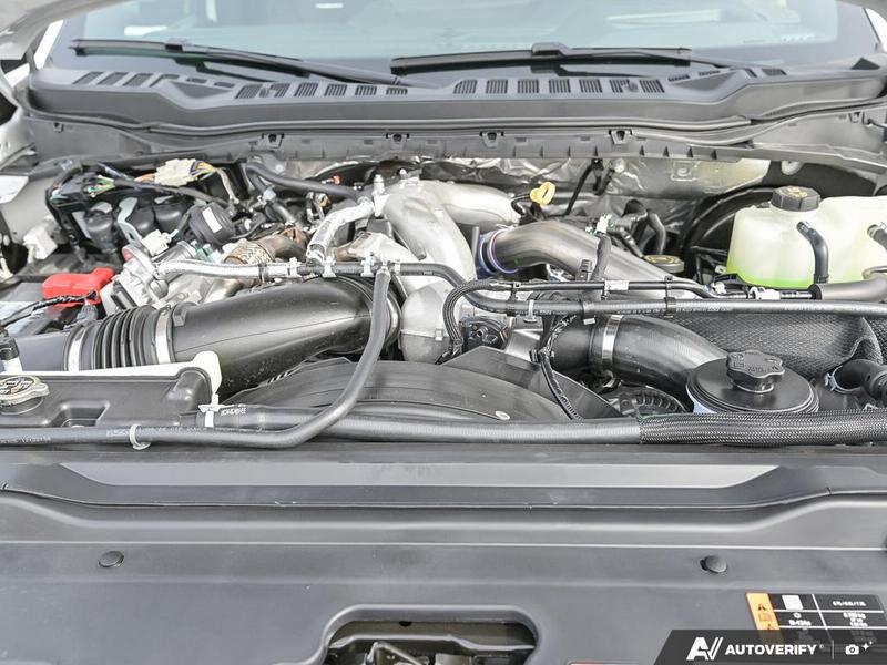NEW 2026 Ford F-350 Super Duty Platinum - Star White Tri-coat Metallic Exterior / BLACK ONYX/BLUE LEATHER Interior - $125,528 - Stock #E60392 - VIN 1FT8W3BT6TED89079 - Photo 9