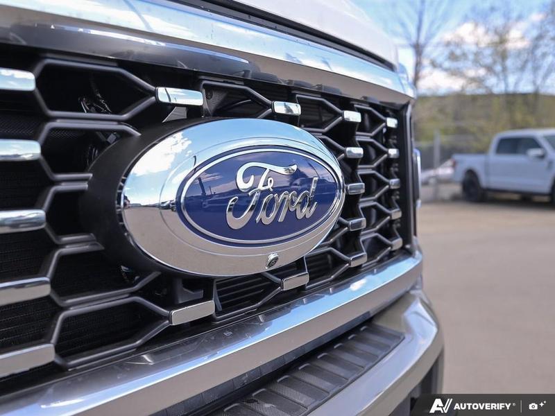 NEW 2026 Ford F-350 Super Duty King Ranch DRW - Star White/marsh Grey Accent Exterior / JAVA LEATHER Interior - $131,828 - Stock #E60586 - VIN 1FT8W3DM1TEE28795 - Photo 9