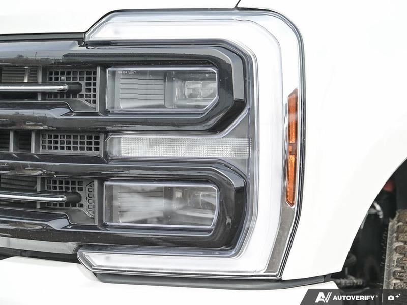 NEW 2026 Ford F-350 Super Duty Platinum - Star White Tri-coat Metallic Exterior / BLACK ONYX/BLUE LEATHER Interior - $125,528 - Stock #E60392 - VIN 1FT8W3BT6TED89079 - Photo 10