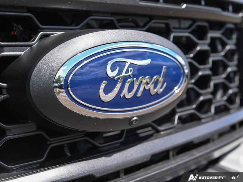 NEW 2026 Ford F-350 Super Duty STX - Avalanche Exterior / MED DARK SLATE VINYL Interior - $84,949 - Stock #E60791 - VIN 1FT8W3BT0TEE76993 - Photo 9