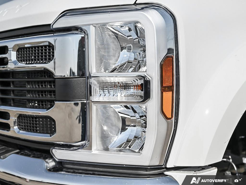NEW 2026 Ford F-450 Super Duty XLT - Oxford White Exterior / MEDIUM DARK SLATE CLOTH Interior - $106,099 - Stock #E60860 - VIN 1FT8W4DT9TEE98140 - Photo 10