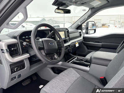 2026 Ford F-450 Super Duty XLT 1