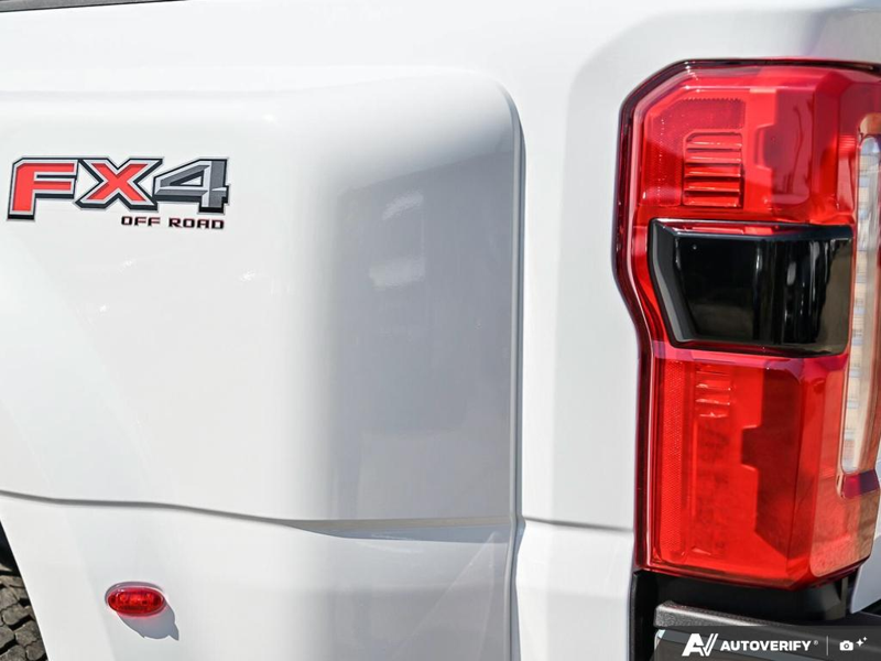 NEW 2026 Ford F-450 Super Duty XLT - Oxford White Exterior / MEDIUM DARK SLATE CLOTH Interior - $116,768 - Stock #E60859 - VIN 1FT8W4DM5TEE97222 - Photo 12