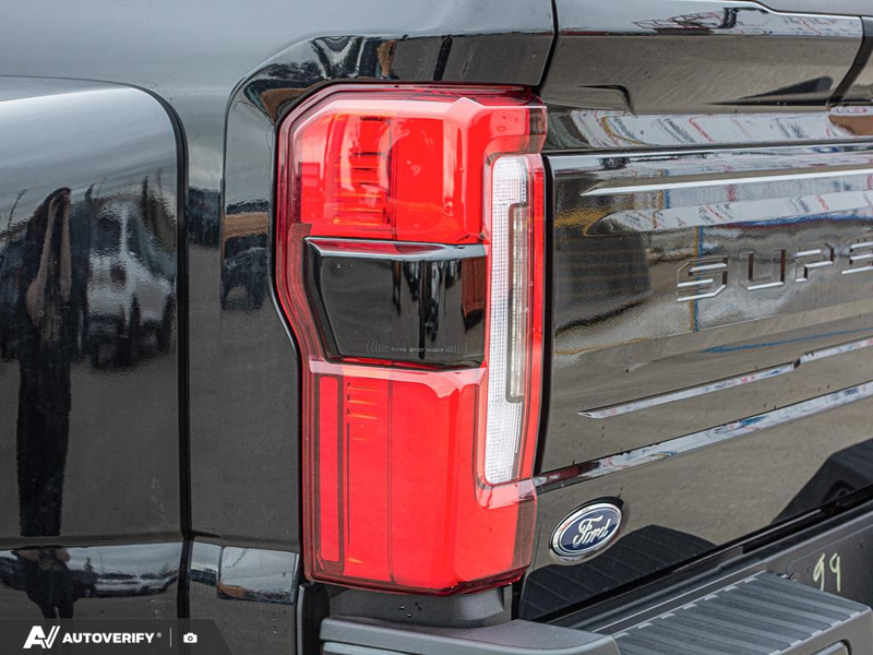 NEW 2026 Ford F-450 Super Duty Platinum - Agate Black Metallic Exterior / BLACK ONYX/PLATINUM BLUE, UNIQUE PLATINUM LEATHER 40/CONSOLE/40 Interior - $126,719 - Stock #D60840 - VIN 1FT8W4DT0TEE97846 - Photo 12