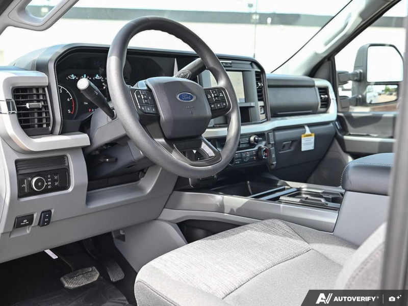 NEW 2026 Ford F-450 Super Duty XLT - Oxford White Exterior / MEDIUM DARK SLATE CLOTH Interior - $105,039 - Stock #E60848 - VIN 1FT8W4DT7TEE97259 - Photo 13