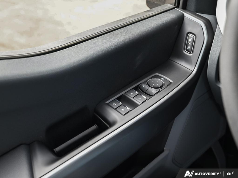 NEW 2026 Ford F-450 Super Duty XLT - Oxford White Exterior / MEDIUM DARK SLATE CLOTH Interior - $102,099 - Stock #E60874 - VIN 1FT8W4DTXTEE98745 - Photo 17