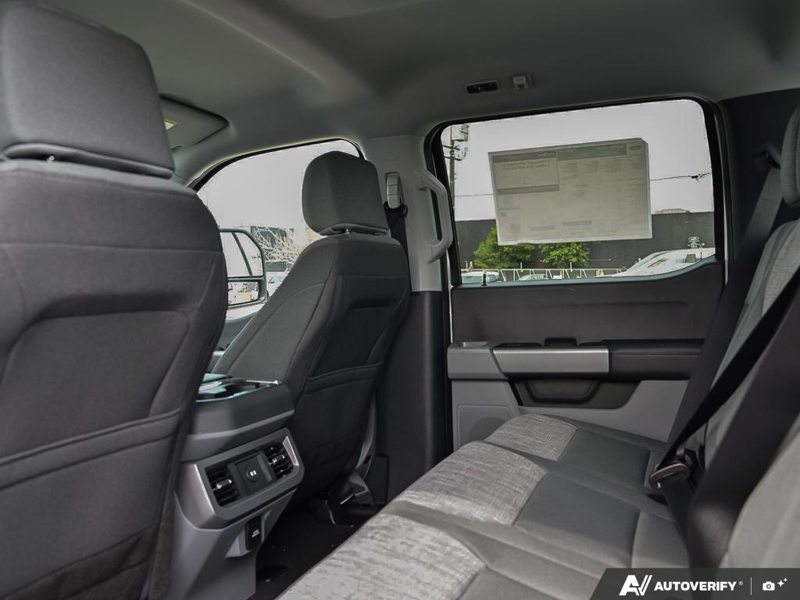 NEW 2026 Ford F-450 Super Duty XLT - Oxford White Exterior / MEDIUM DARK SLATE CLOTH Interior - $102,099 - Stock #E60874 - VIN 1FT8W4DTXTEE98745 - Photo 24