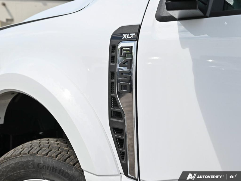 NEW 2026 Ford F-450 Super Duty XLT - Oxford White Exterior / MEDIUM DARK SLATE CLOTH Interior - $105,039 - Stock #E60848 - VIN 1FT8W4DT7TEE97259 - Photo 26