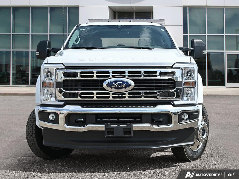 NEW 2026 Ford F-450 Super Duty XLT - Oxford White Exterior / MEDIUM DARK SLATE CLOTH Interior - $105,039 - Stock #E60848 - VIN 1FT8W4DT7TEE97259 - Photo 2