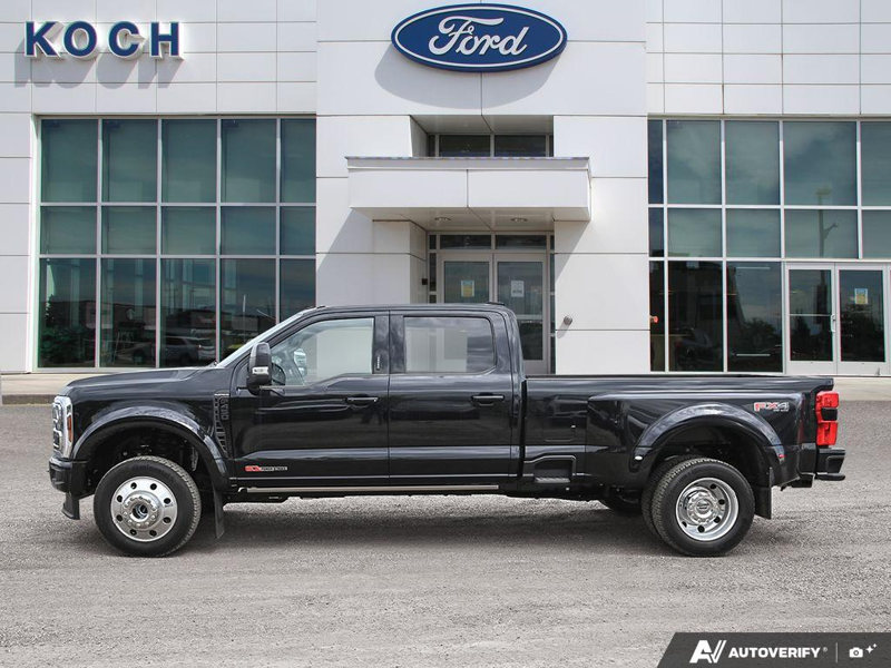 NEW 2026 Ford F-450 Super Duty Platinum - Agate Black Exterior / BLACK ONYX/BLUE LEATHER Interior - $135,458 - Stock #E60275 - VIN 1FT8W4DM9TED92070 - Photo 3