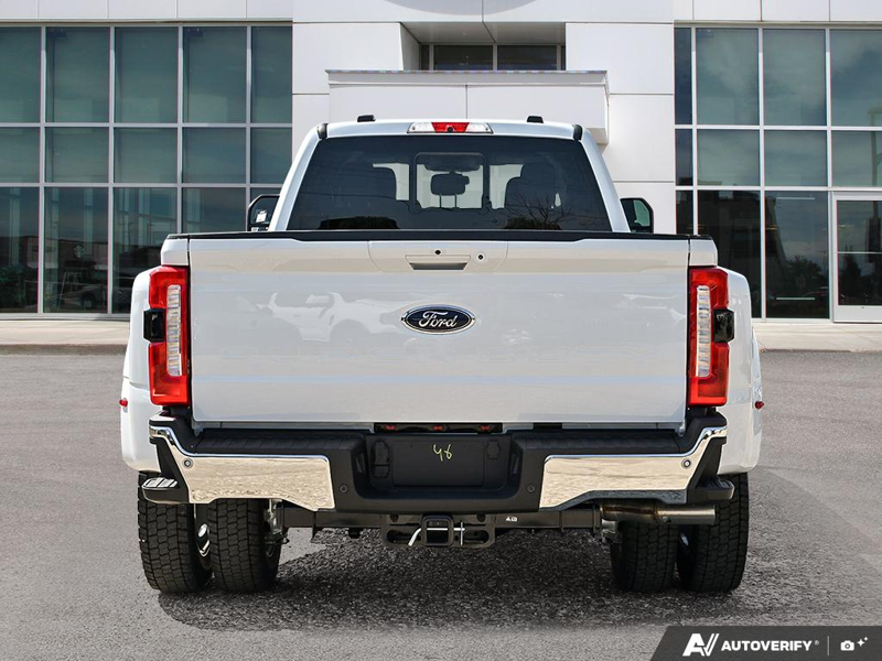 NEW 2026 Ford F-450 Super Duty XLT - Oxford White Exterior / MEDIUM DARK SLATE CLOTH Interior - $116,768 - Stock #E60859 - VIN 1FT8W4DM5TEE97222 - Photo 5