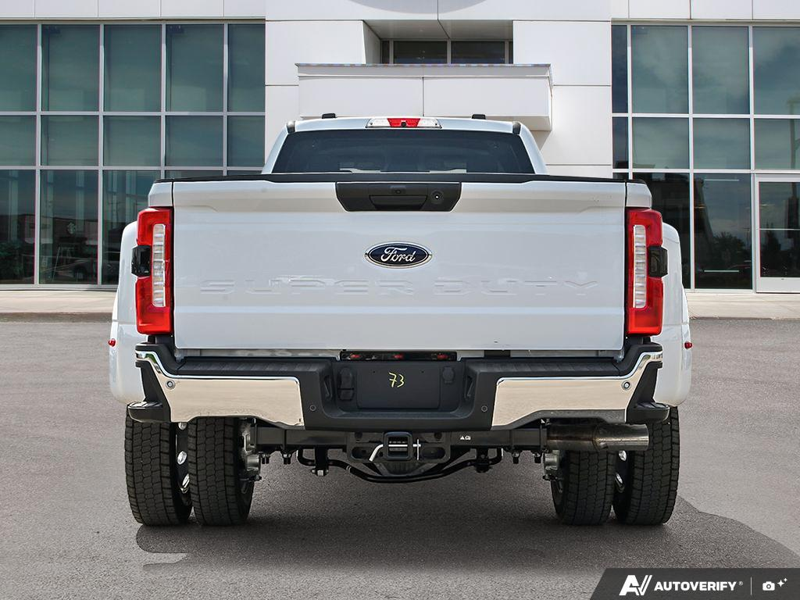 NEW 2026 Ford F-450 Super Duty XLT - Oxford White Exterior / MEDIUM DARK SLATE CLOTH Interior - $106,099 - Stock #E60873 - VIN 1FT8W4DT1TEE69473 - Photo 5