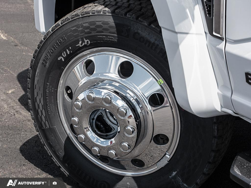 NEW 2026 Ford F-450 Super Duty XLT - Oxford White Exterior / MEDIUM DARK SLATE CLOTH Interior - $104,464 - Stock #D60625 - VIN 1FT8W4DT3TEE97016 - Photo 6