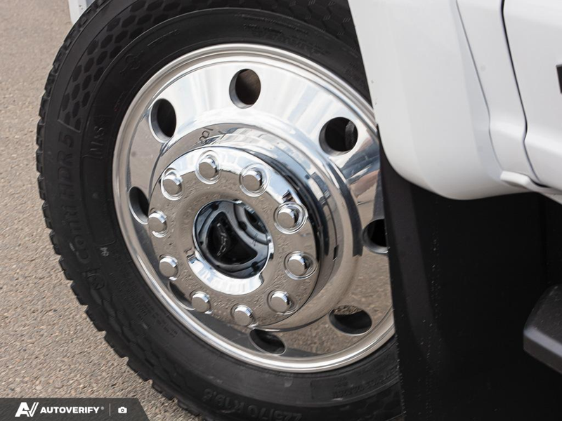NEW 2026 Ford F-450 Super Duty XLT - Oxford White Exterior / MEDIUM DARK SLATE CLOTH Interior - $104,464 - Stock #D60620 - VIN 1FT8W4DT4TEF05737 - Photo 6