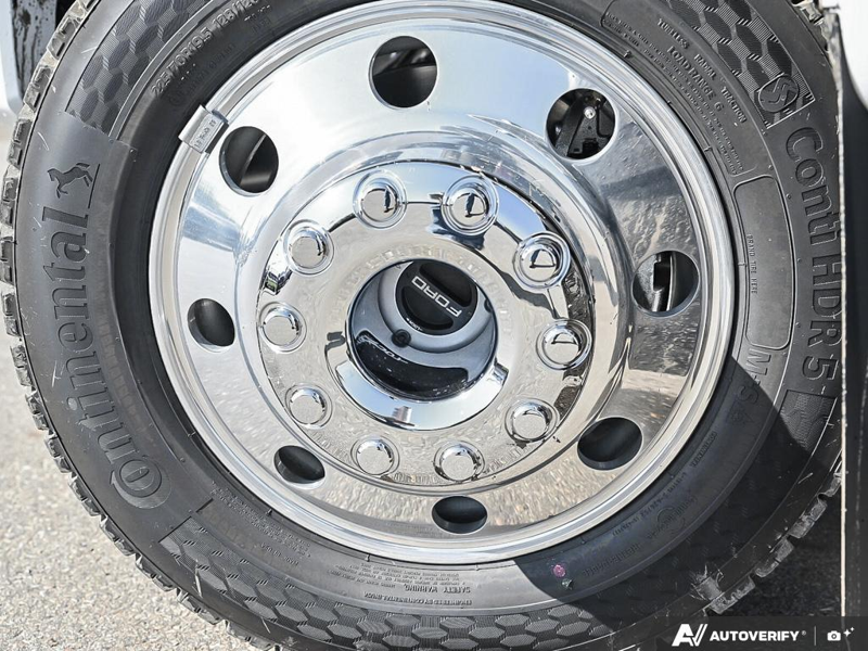 NEW 2026 Ford F-450 Super Duty XLT - Oxford White Exterior / MEDIUM DARK SLATE CLOTH Interior - $106,099 - Stock #E60860 - VIN 1FT8W4DT9TEE98140 - Photo 6