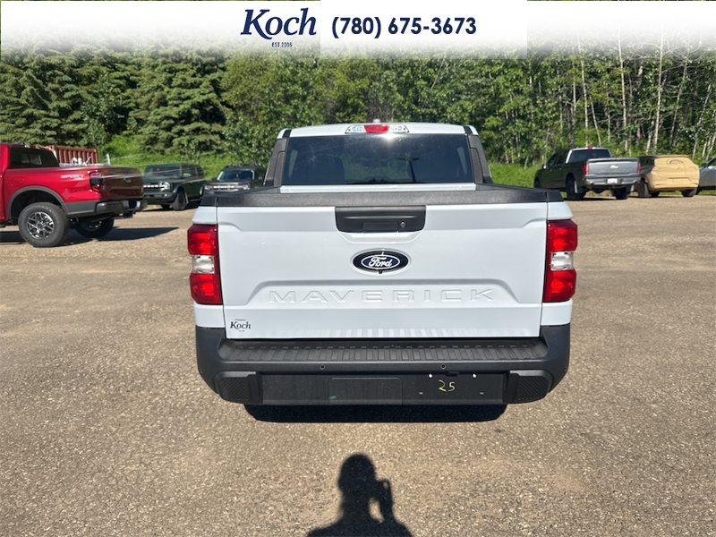 NEW 2026 Ford Maverick XL - Space White Metallic Exterior / BLACK ONYX/DARK SLATE, CLOTH FRONT BUCKET SEATS Interior - $40,990 - Stock #A26197 - VIN 3FTTW8BA6TRA97614 - Photo 10