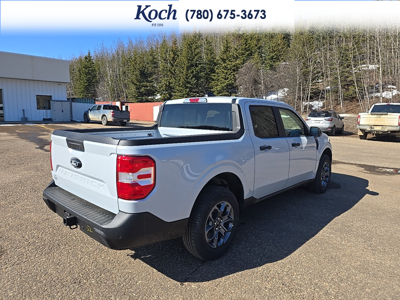 NEW 2026 Ford Maverick XLT - Crystal White Tricoat Exterior / BLACK LEATHER Interior - $45,040 - Stock #A26140 - VIN 3FTTW8JA7TRA71122 - Photo 11