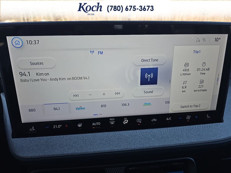 NEW 2026 Ford Maverick XLT - Crystal White Tricoat Exterior / BLACK LEATHER Interior - $45,040 - Stock #A26140 - VIN 3FTTW8JA7TRA71122 - Photo 25