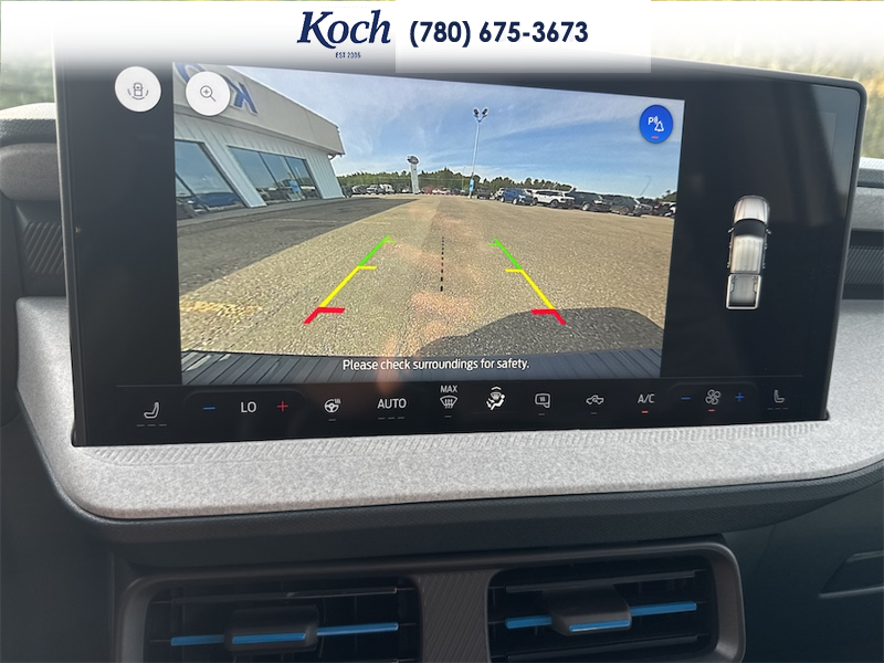 NEW 2026 Ford Maverick XLT - Oxford White Exterior / NAVY PIER/ASPEN GREY, UNIQUE CLOTH FRONT BUCKET SEATS Interior - $45,540 - Stock #A26236 - VIN 3FTTW8JA5TRB27011 - Photo 26
