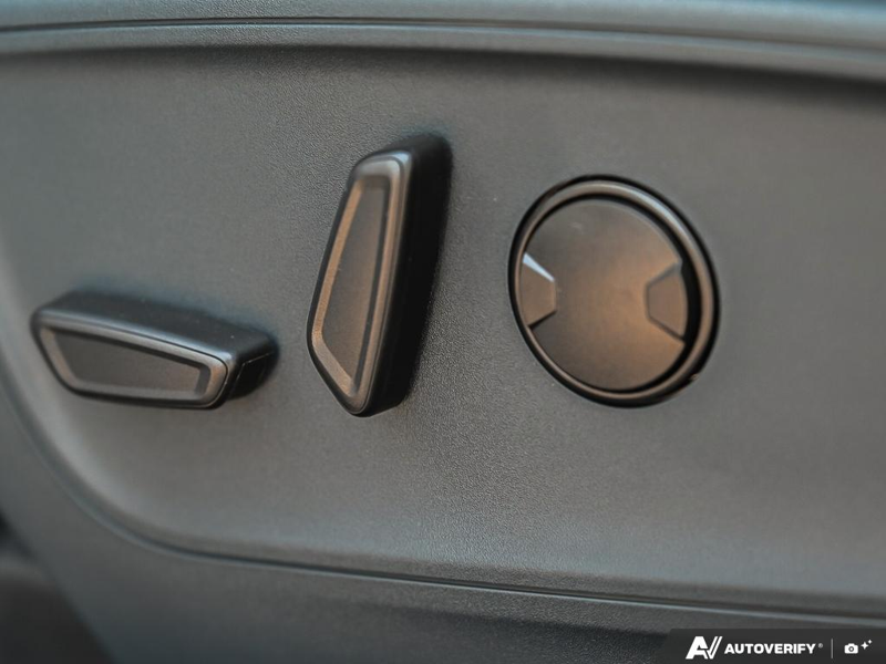NEW 2026 Ford Maverick XLT - Space White Metallic Exterior / NAVY PIER Interior - $46,394 - Stock #E60840 - VIN 3FTTW8JA8TRB22014 - Photo 27