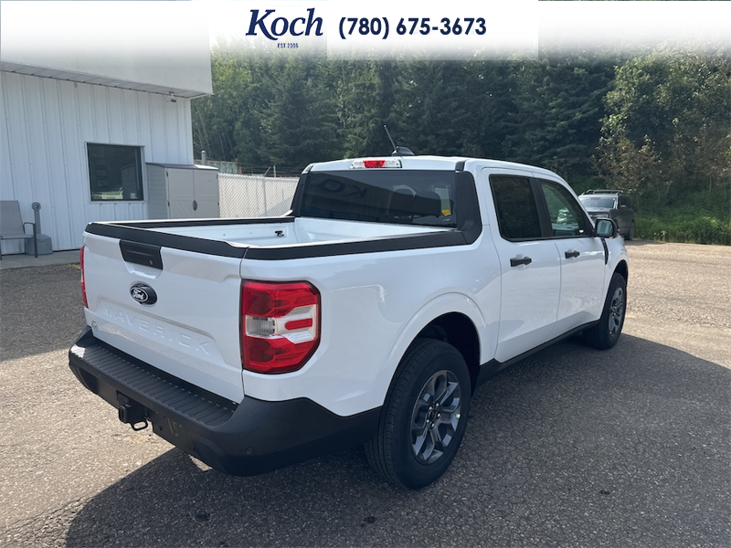 NEW 2026 Ford Maverick XLT - Oxford White Exterior / NAVY PIER/ASPEN GREY, UNIQUE CLOTH FRONT BUCKET SEATS Interior - $45,540 - Stock #A26236 - VIN 3FTTW8JA5TRB27011 - Photo 2