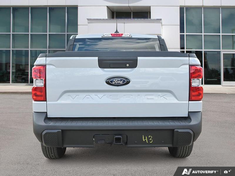NEW 2026 Ford Maverick XLT - Space White Metallic Exterior / NAVY PIER Interior - $44,094 - Stock #E60698 - VIN 3FTTW8J3XTRA71603 - Photo 5