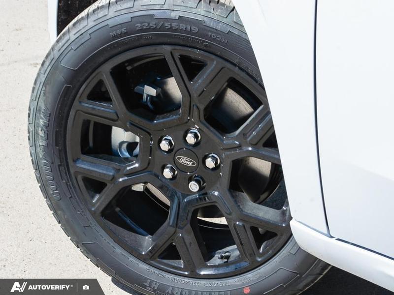 NEW 2026 Ford Maverick Lobo High - Space White Metallic Exterior / BLACK ONYX Interior - $50,507 - Stock #D60438 - VIN 3FTCW8PA1TRA69065 - Photo 6