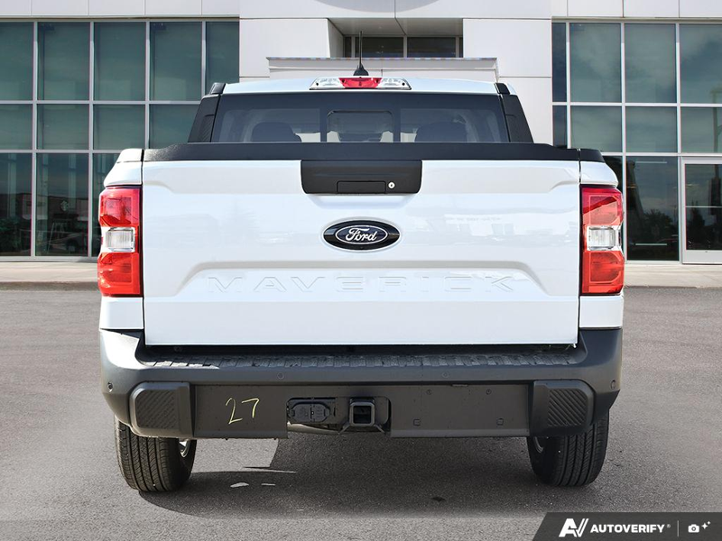 NEW 2026 Ford Maverick XLT - Space White Metallic Exterior / NAVY PIER Interior - $43,641 - Stock #E60840 - VIN 3FTTW8JA8TRB22014 - Photo 5