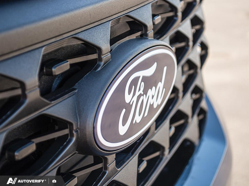 NEW 2026 Ford Maverick XLT - Azure Grey Metallic Tri-coat Exterior / NAVY PIER Interior - $45,983 - Stock #D60589 - VIN 3FTTW8J39TRA97366 - Photo 9