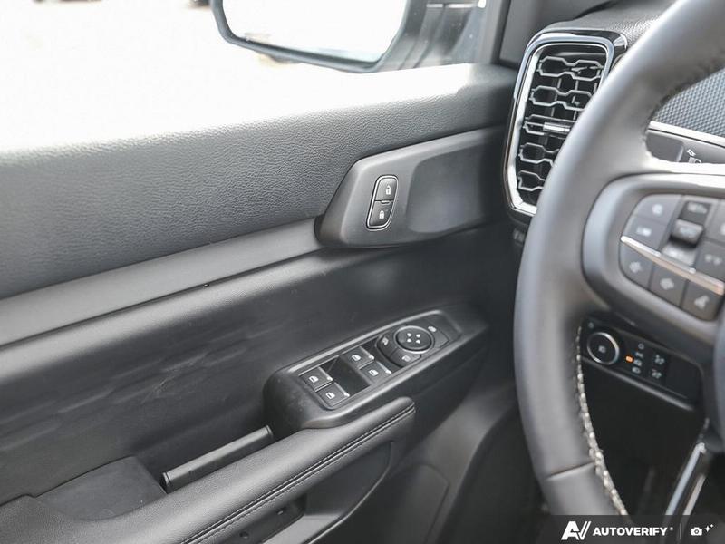 NEW 2026 Ford Ranger XLT - Oxford White Exterior / EBONY PREMIUM CLOTH Interior - $56,869 - Stock #E60297 - VIN 1FTER4HP7TLE04386 - Photo 17