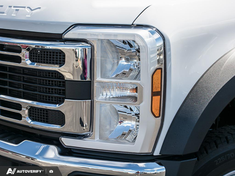 NEW 2026 Ford Super Duty F-550 DRW XLT - Oxford White Exterior / MEDIUM DARK SLATE CLOTH Interior - $99,999 - Stock #D60634 - VIN 1FD0W5HT2TEE83164 - Photo 10