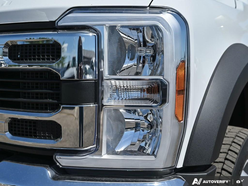 NEW 2026 Ford Super Duty F-550 DRW XLT - Oxford White Exterior / MEDIUM DARK SLATE CLOTH Interior - $103,194 - Stock #E60836 - VIN 1FD0X5HT8TEF28072 - Photo 10