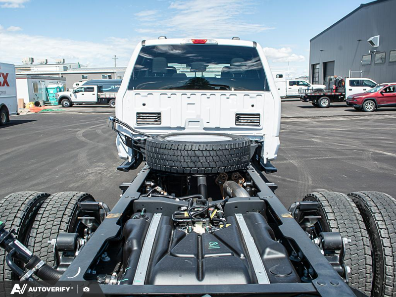 NEW 2026 Ford Super Duty F-550 DRW XLT - Oxford White Exterior / MEDIUM DARK SLATE CLOTH Interior - $99,999 - Stock #D60634 - VIN 1FD0W5HT2TEE83164 - Photo 11