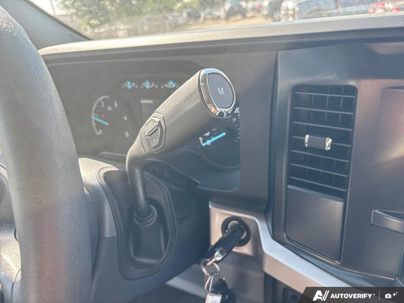 USED 2026 Ford Super Duty F-550 DRW XLT - Oxford White Exterior / MEDIUM DARK SLATE CLOTH Interior - $95,997 - Stock #EP4753 - VIN 1FD0W5HT6TEC08851 - Photo 18