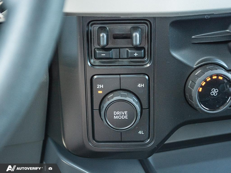NEW 2026 Ford Super Duty F-550 DRW XLT - Oxford White Exterior / MEDIUM DARK SLATE CLOTH Interior - $99,999 - Stock #D60634 - VIN 1FD0W5HT2TEE83164 - Photo 23