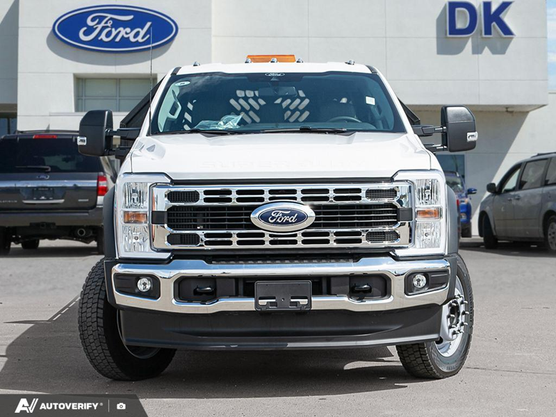 NEW 2026 Ford Super Duty F-550 DRW XLT - Oxford White Exterior / MEDIUM DARK SLATE, CLOTH 40/20/40 FRONT BENCH SEAT Interior - $113,999 - Stock #D60564 - VIN 1FD0W5HT2TEE30724 - Photo 2