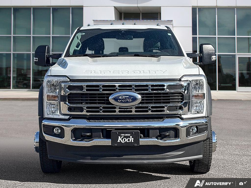 USED 2026 Ford Super Duty F-550 DRW XLT - Oxford White Exterior / MEDIUM DARK SLATE CLOTH Interior - $95,997 - Stock #EP4753 - VIN 1FD0W5HT6TEC08851 - Photo 2