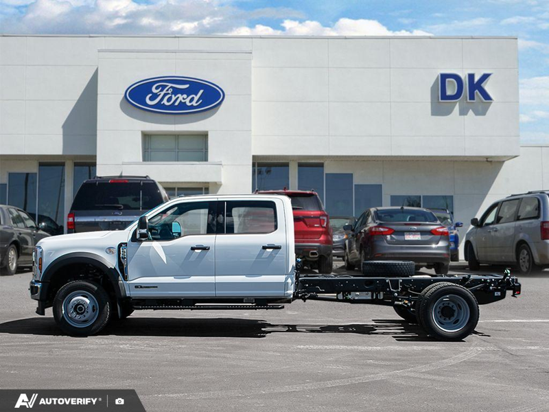 NEW 2026 Ford Super Duty F-550 DRW XLT - Oxford White Exterior / MEDIUM DARK SLATE CLOTH Interior - $99,999 - Stock #D60634 - VIN 1FD0W5HT2TEE83164 - Photo 3