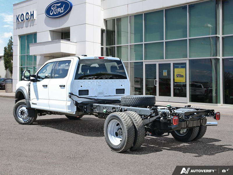 NEW 2026 Ford Super Duty F-550 DRW XLT - Oxford White Exterior / MEDIUM DARK SLATE CLOTH Interior - $105,244 - Stock #E60767 - VIN 1FD0W5HT9TEE96235 - Photo 4