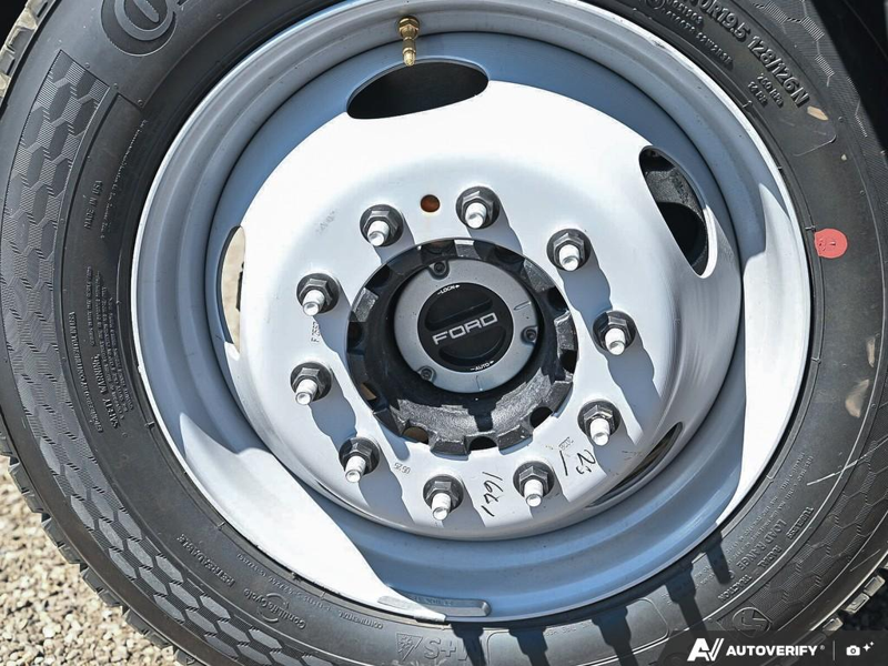 NEW 2026 Ford Super Duty F-550 DRW XLT - Oxford White Exterior / MEDIUM DARK SLATE CLOTH Interior - $103,194 - Stock #E60836 - VIN 1FD0X5HT8TEF28072 - Photo 6