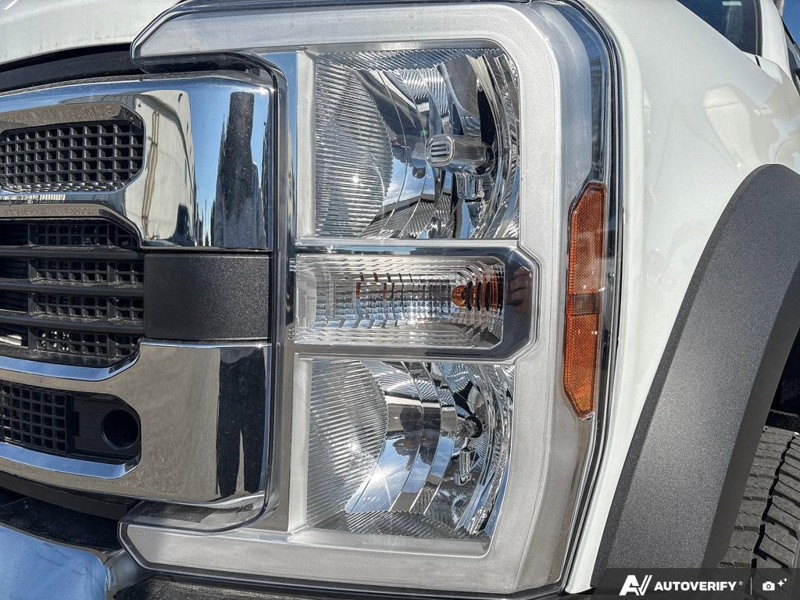 USED 2026 Ford Super Duty F-550 DRW XLT - Oxford White Exterior / MEDIUM DARK SLATE CLOTH Interior - $95,997 - Stock #EP4753 - VIN 1FD0W5HT6TEC08851 - Photo 8