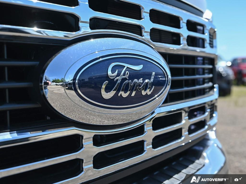NEW 2026 Ford Super Duty F-550 DRW XLT - Oxford White Exterior / MEDIUM DARK SLATE CLOTH Interior - $103,194 - Stock #E60836 - VIN 1FD0X5HT8TEF28072 - Photo 9